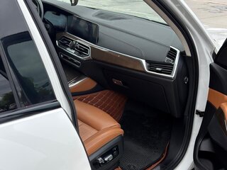 2019 BMW X5 30d IV (G05/G18), белый, 5950000 рублей, вид 2