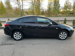 2013 Opel Astra J Рестайлинг, чёрный, 728000 рублей, вид 5