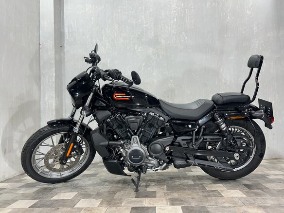 2023 Harley-Davidson Nightster, чёрный, 990000 рублей - вид 1