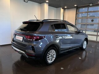 2021 Kia Rio X IV Рестайлинг, серый, 2069000 рублей, вид 3