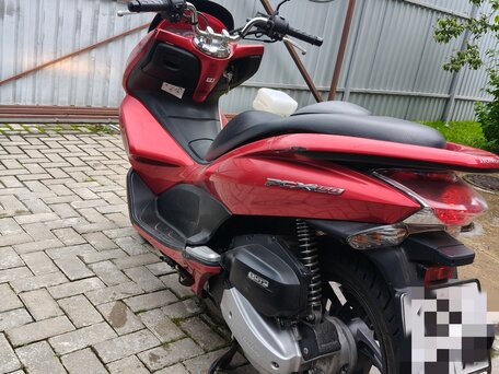 2013 Honda PCX 150, красный, 260000 рублей, вид 2