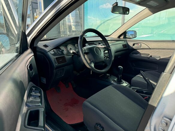 2004 Mitsubishi Lancer IX, серебристый, 140000 рублей - вид 9