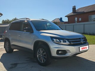 2012 Volkswagen Tiguan I Рестайлинг, серебристый, 1175000 рублей, вид 2