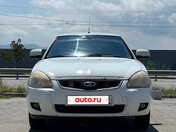 2011 Lada (ВАЗ) Priora I, белый, 225000 рублей - вид 1