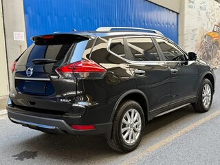 2023 Nissan X-Trail III Рестайлинг, чёрный, 2043000 рублей, вид 4