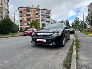 2017 Toyota Camry VII (XV50) Рестайлинг 2, чёрный, 2050000 рублей, вид 2