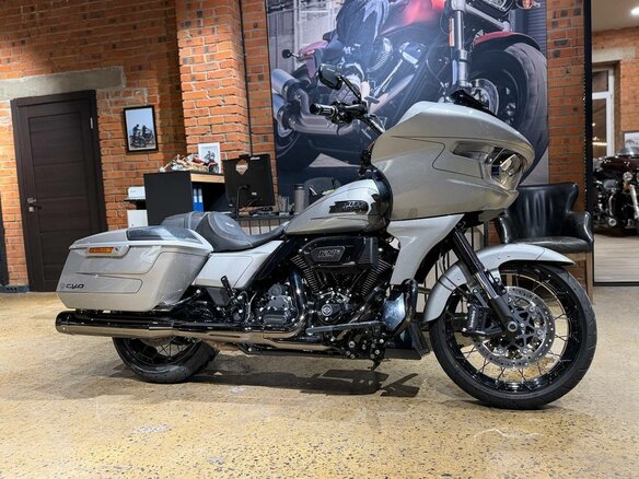 2023 Harley-Davidson CVO Road Glide, серый, 4900000 рублей