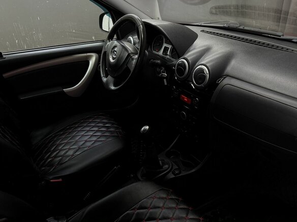 2018 Lada (ВАЗ) Largus Cross I, красный, 599777 рублей - вид 7