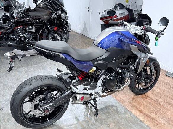2020 BMW F 900 R, серебристый, 999000 рублей - вид 2