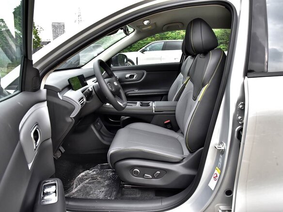 2026 Changan Qiyuan Q05 51.9 kWh II, серебристый, 2160007 рублей - вид 20