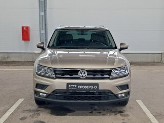 2017 Volkswagen Tiguan II, бежевый, 2295000 рублей, вид 2