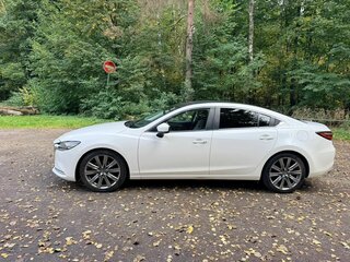 2018 Mazda 6 III (GJ) Рестайлинг 2, белый, 2200000 рублей, вид 3