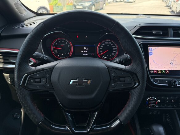 2022 Chevrolet TrailBlazer III, чёрный, 1786000 рублей - вид 9