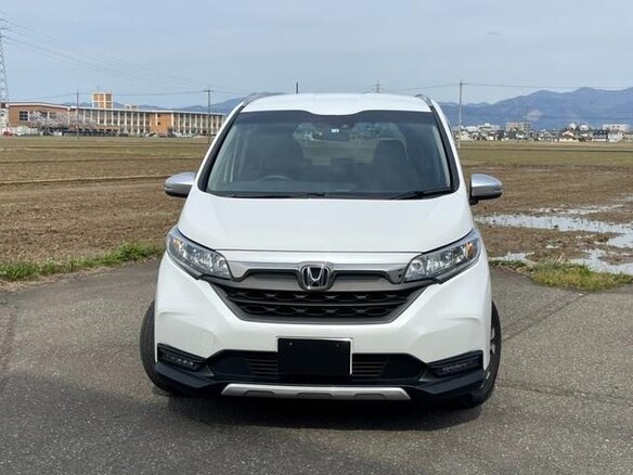2023 Honda Freed+ II Рестайлинг, белый, 1287000 рублей - вид 1