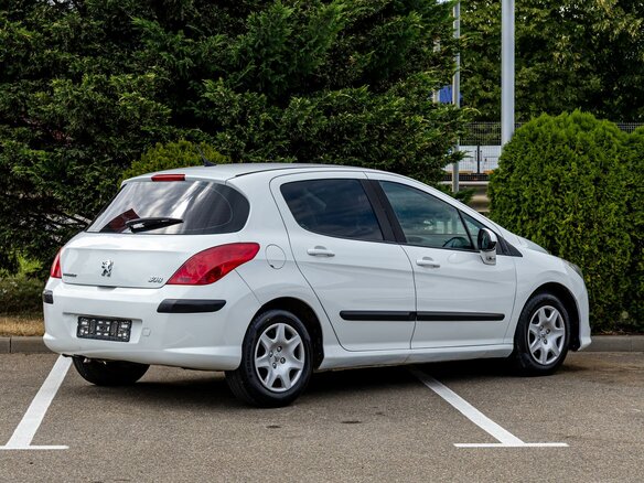 2008 Peugeot 308 I, белый, 595000 рублей - вид 5