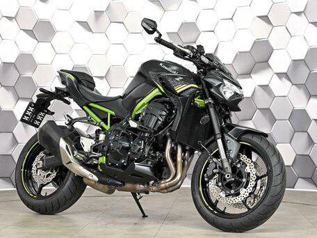2022 Kawasaki Z 900, чёрный, 1099000 рублей, вид 1