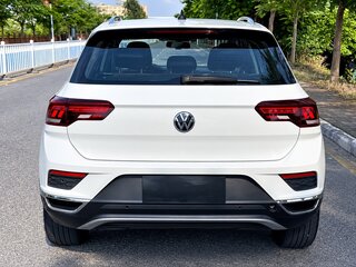 2022 Volkswagen T-Roc I Рестайлинг, белый, 1950002 рублей, вид 5