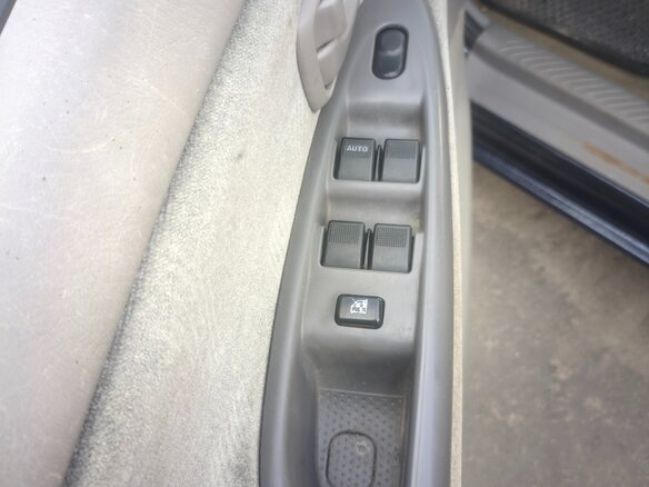 2003 Mazda MPV II (LW), синий, 600000 рублей - вид 8