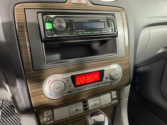 2008 Ford Focus II Рестайлинг, зелёный, 436000 рублей - вид 12
