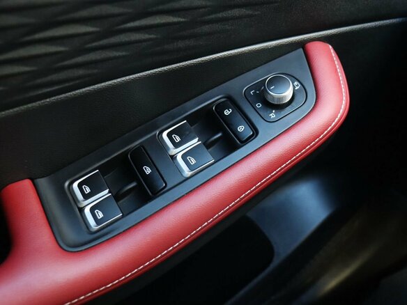 2023 Geely Coolray I Рестайлинг, серый, 2300000 рублей - вид 21