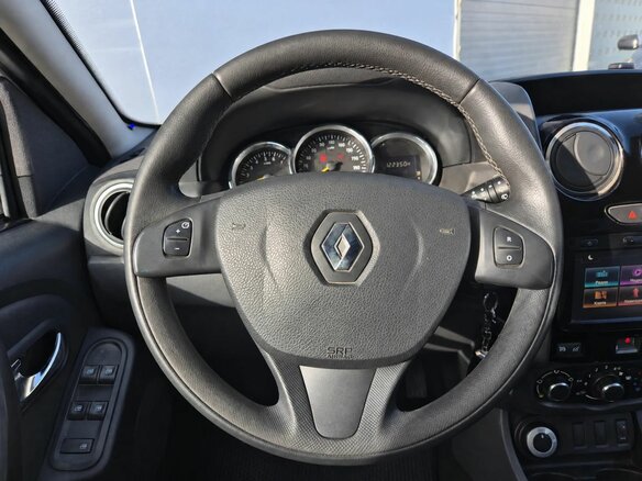 2017 Renault Duster I Рестайлинг, белый, 1250000 рублей - вид 10