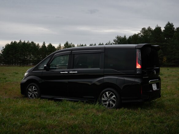2015 Honda Stepwgn Spada V, чёрный - вид 3