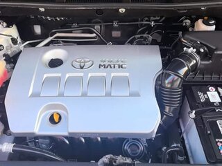 2018 Toyota RAV4 IV (XA40) Рестайлинг, белый, 1950000 рублей, вид 3