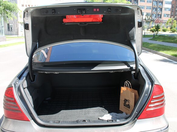 2003 Mercedes-Benz E-Класс AMG 55 AMG III (W211, S211), серебристый, 2100000 рублей - вид 19