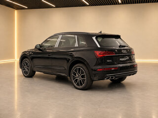 2026 Audi Q5 L 40 TFSI II (FY) Рестайлинг, чёрный, 5377538 рублей, вид 4
