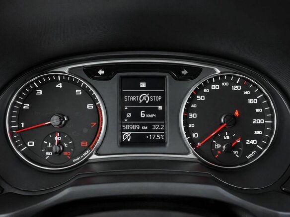 2015 Audi A1 I (8X), серый, 1580000 рублей - вид 9