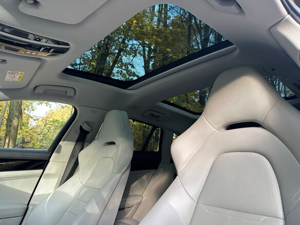 2021 Porsche Panamera 4S E-Hybrid Sport Turismo II Рестайлинг, коричневый, 11200000 рублей - вид 25