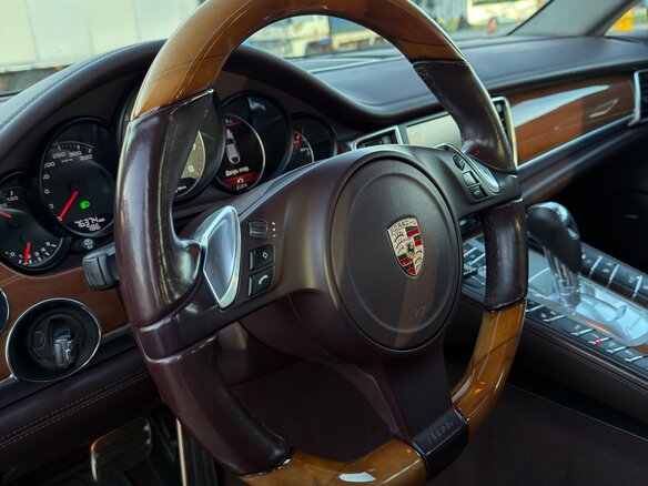 2011 Porsche Panamera S I, коричневый, 2399000 рублей - вид 14