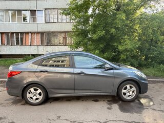 2011 Hyundai Solaris I, чёрный, 780000 рублей, вид 2