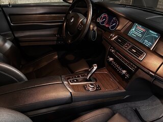 2013 BMW 7 серии Long 740Li xDrive V (F01/F02/F04) Рестайлинг, чёрный, 2000000 рублей, вид 5