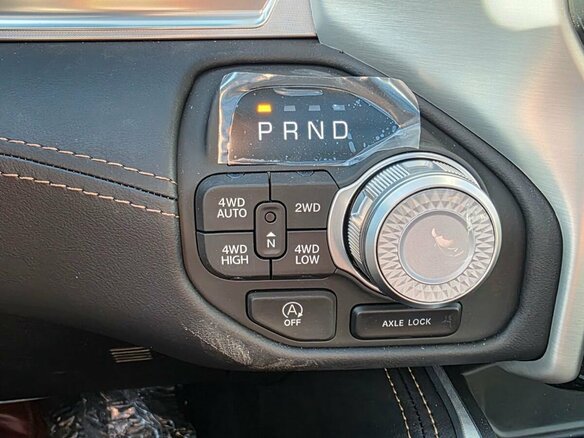2026 Ram 1500 Crew Cab V Рестайлинг, серый, 10600000 рублей - вид 16