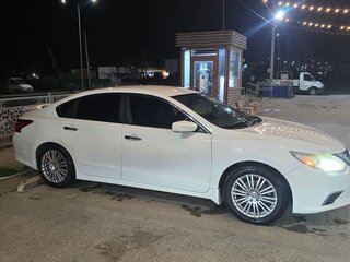 2018 Nissan Altima V (L33) Рестайлинг, белый, 1050000 рублей, вид 1