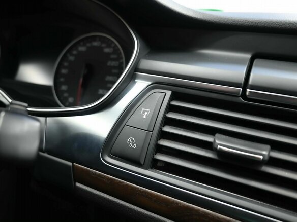 2013 Audi A6 IV (C7), белый - вид 13