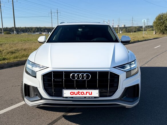 2021 Audi Q8 55 TFSI I (4M), белый, 4350000 рублей - вид 2