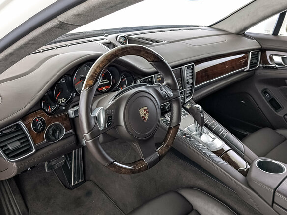 2011 Porsche Panamera 4S I, белый, 5200000 рублей - вид 14