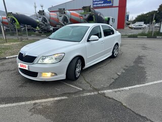 2012 Skoda Octavia II (A5) Рестайлинг, белый, 850000 рублей, вид 1