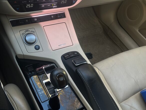 2014 Lexus ES 250 VI, чёрный, 1900000 рублей - вид 26