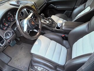 2015 Porsche Cayenne Turbo II Рестайлинг (958), чёрный, 4210000 рублей, вид 4