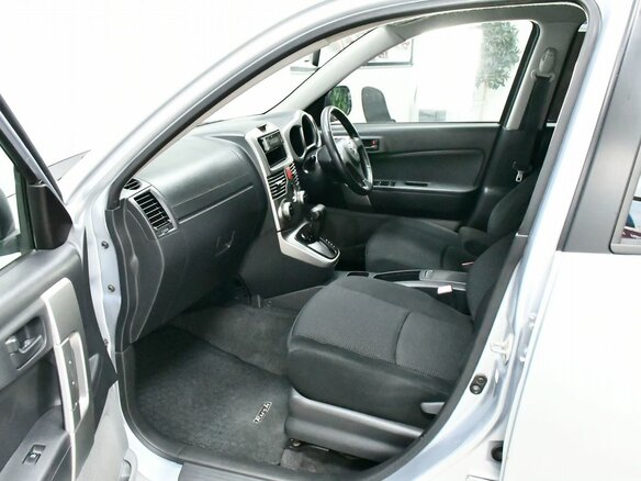 2006 Toyota Rush I, серый, 449000 рублей - вид 15