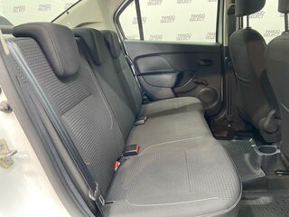 2022 Renault Logan II Рестайлинг, белый, 970000 рублей, вид 4