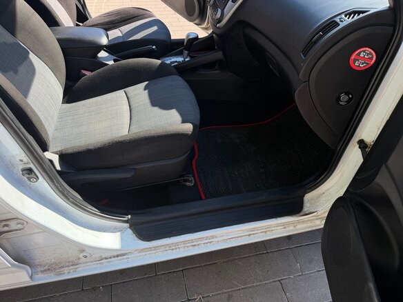 2011 Kia Ceed I Рестайлинг, белый, 805000 рублей - вид 24