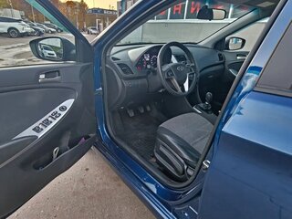 2015 Hyundai Solaris I Рестайлинг, синий, 950000 рублей, вид 5