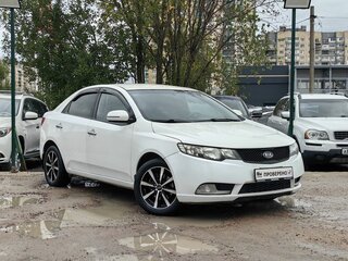 2013 Kia Cerato 6-speed II, белый, 589000 рублей, вид 3