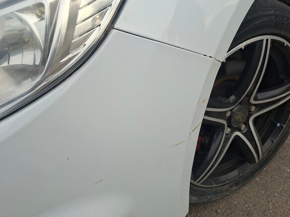 2011 Ford Focus III, белый - вид 13