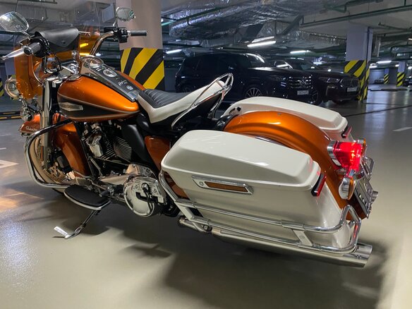 2023 Harley-Davidson Electra Glide, оранжевый, 2500000 рублей - вид 10