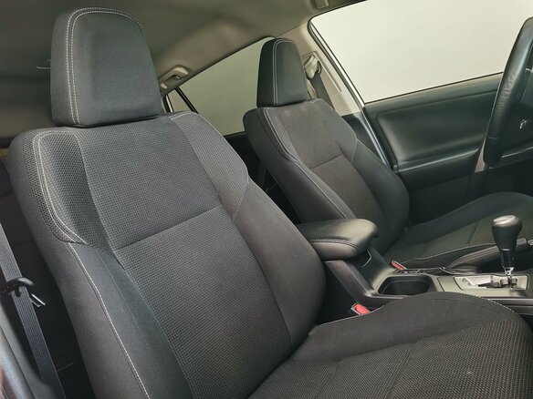 2015 Toyota RAV4 IV (XA40) Рестайлинг, белый, 2340000 рублей - вид 20